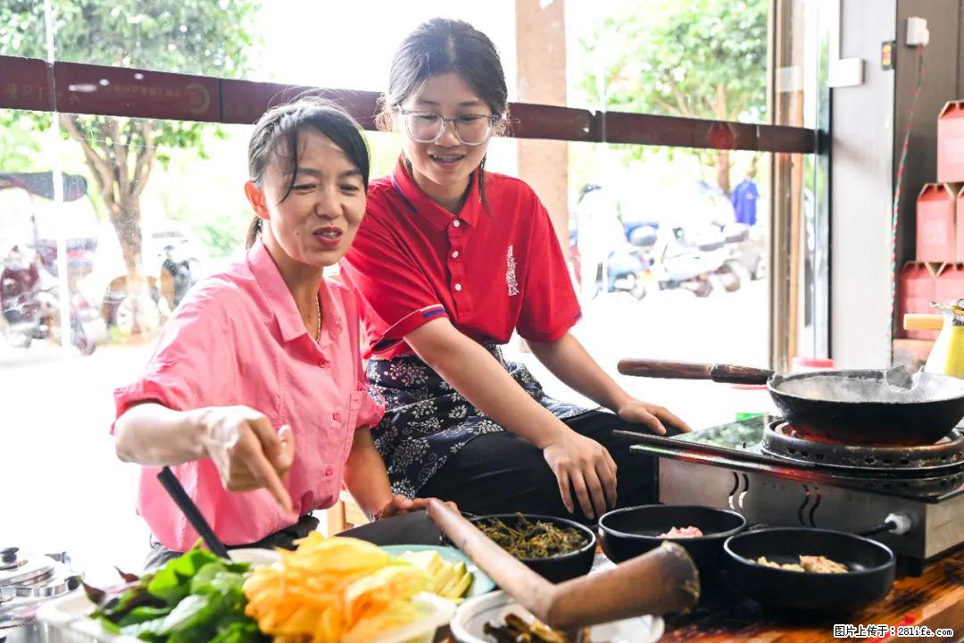全网追的“扁担女孩”，找了一份暑假工，时薪12元 - 赣州生活资讯 - 赣州28生活网 ganzhou.28life.net